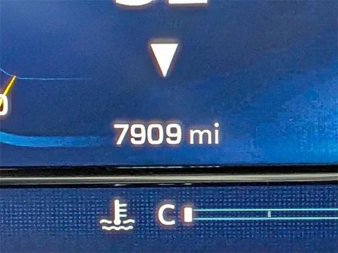 Used 2025 Chevrolet Silverado 1500 High Country w/ High Country Premium Package image 23