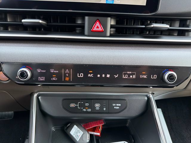 New 2026 Kia Carnival EX FWD image 14