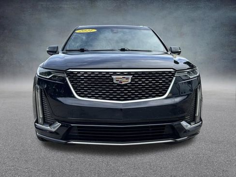 Used 2021 Cadillac XT6 Premium Luxury FWD image 2