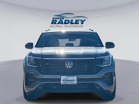 Certified 2025 Volkswagen Atlas Cross Sport SEL R-Line image 6