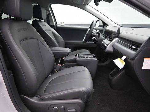 New 2025 Hyundai Ioniq 5 SEL image 11