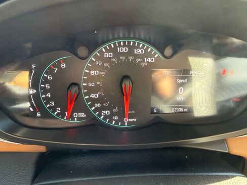 Used 2018 Chevrolet Trax LT w/ LT Convenience Package image 9