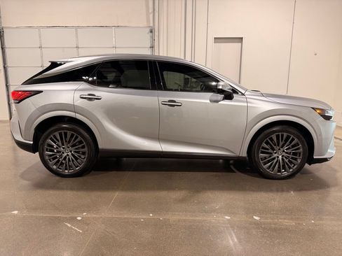 Used 2023 Lexus RX 350 FWD w/ Cold Area Package image 4
