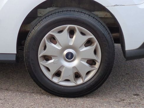 Used 2015 Ford Transit Connect XLT image 13