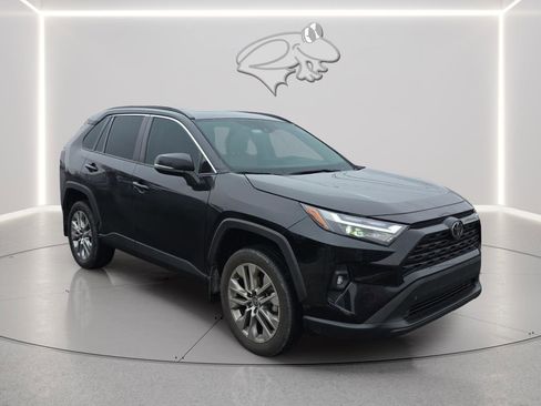 Used 2024 Toyota RAV4 XLE Premium image 25