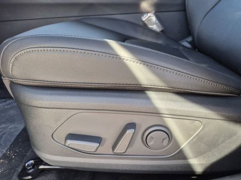 New 2026 Kia Sportage EX image 11