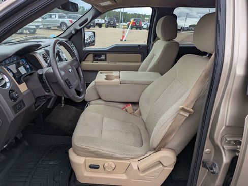 Used 2014 Ford F150 XLT w/ Equipment Group 302A Luxury image 8