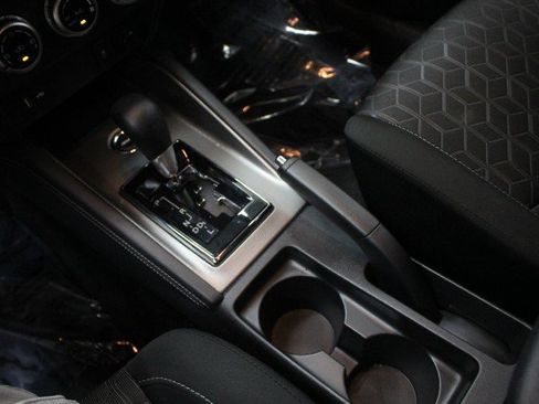 Used 2024 Mitsubishi Outlander Sport ES image 18