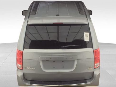 Used 2019 Dodge Grand Caravan GT image 5