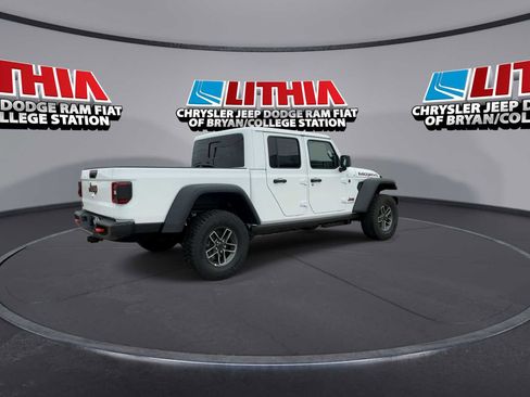 New 2026 Jeep Gladiator Mojave image 8