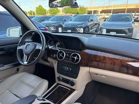 Used 2014 Mercedes-Benz GLK 350 2WD image 11