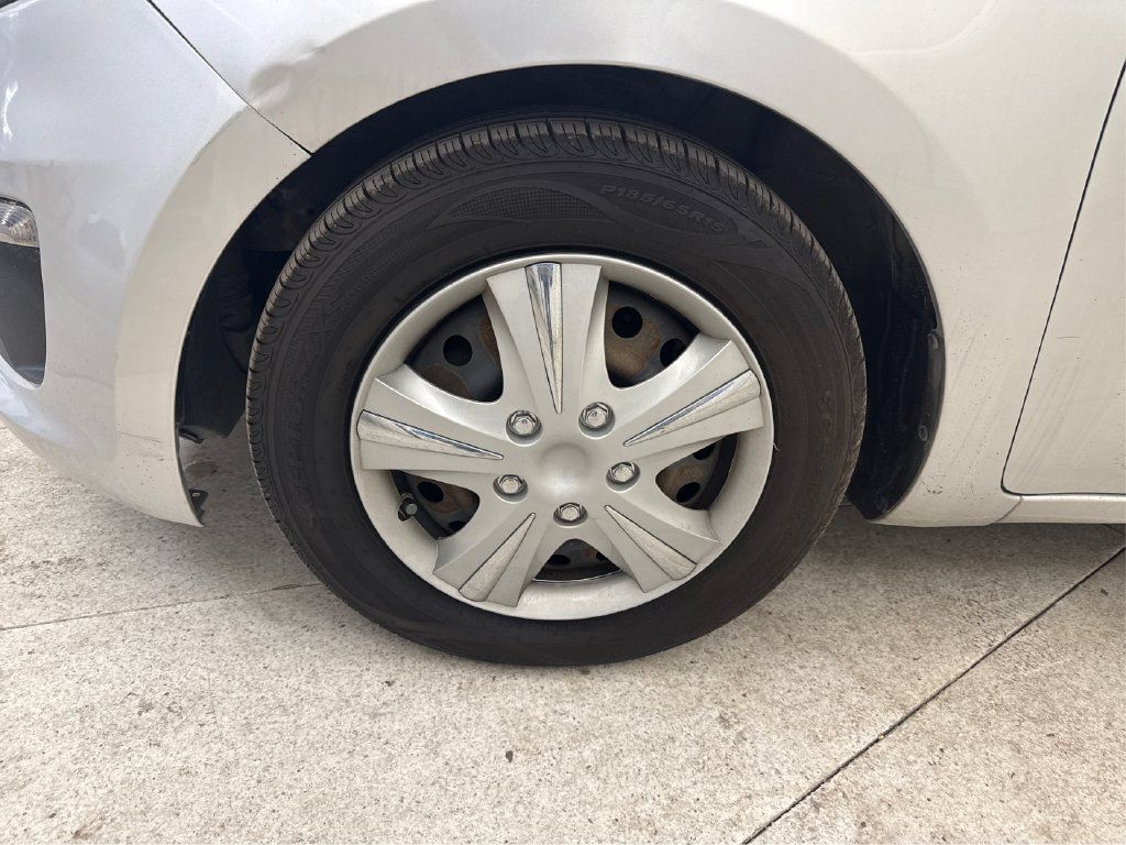Used 2016 Kia Rio LX FWD image 16