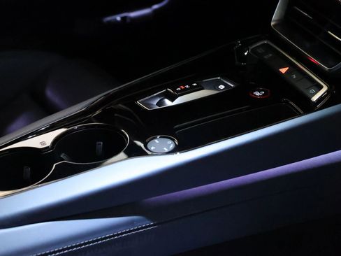 Used 2024 Audi e-tron GT Premium Plus w/ Performance Package image 81