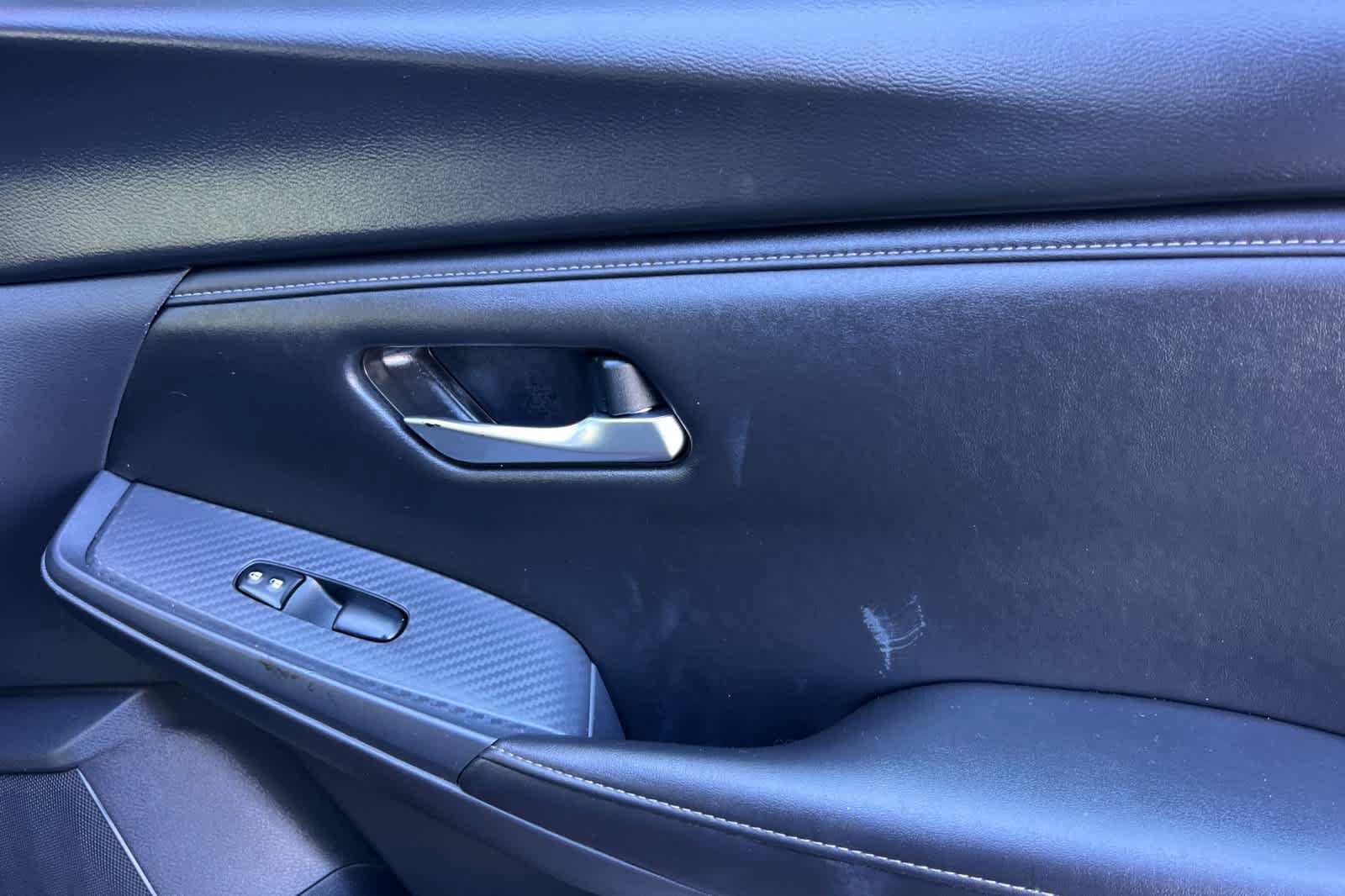 Used 2025 Nissan Sentra SV FWD image 17