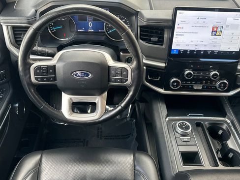 Certified 2024 Ford Expedition Max XLT image 12
