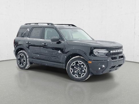 New 2025 Ford Bronco Sport Outer Banks AWD/4WD image 2