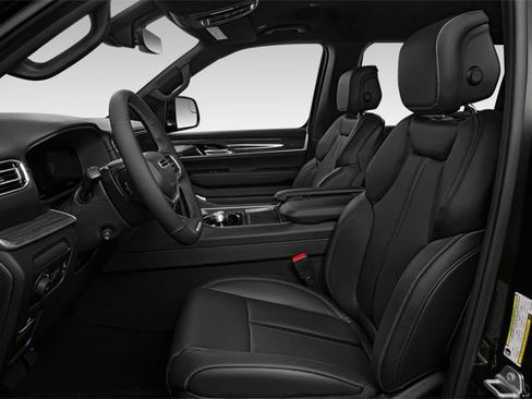Used 2022 Jeep Wagoneer Series II AWD/4WD image 10