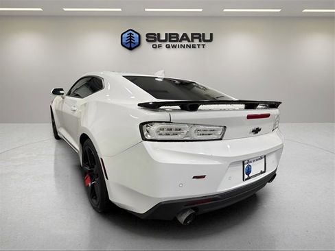 Used 2016 Chevrolet Camaro SS image 3