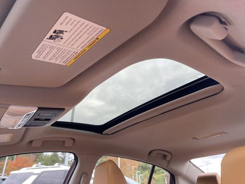 New 2025 Nissan Sentra SV w/ SV Premium Package image 17