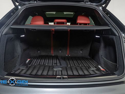 Used 2024 Audi SQ5 Prestige image 48
