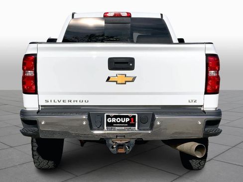 Used 2018 Chevrolet Silverado 2500 LTZ w/ Duramax Plus Package image 4