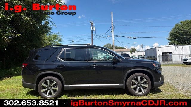 Used 2025 Honda Pilot Elite image 4