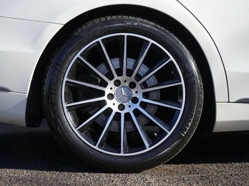 Used 2014 Mercedes-Benz S 550 Sedan image 11