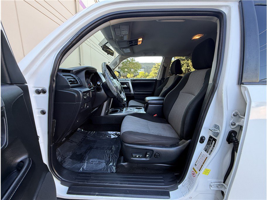 Used 2017 Toyota 4Runner SR5 RWD image 7