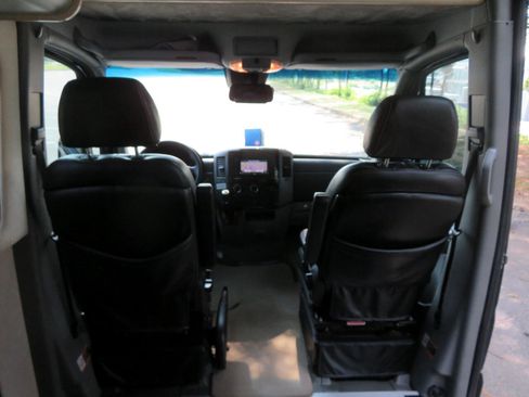 Used 2014 Mercedes-Benz Sprinter 3500 image 35