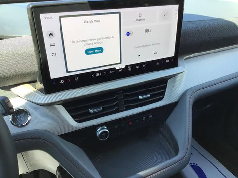 New 2026 Ford Explorer Active RWD image 17