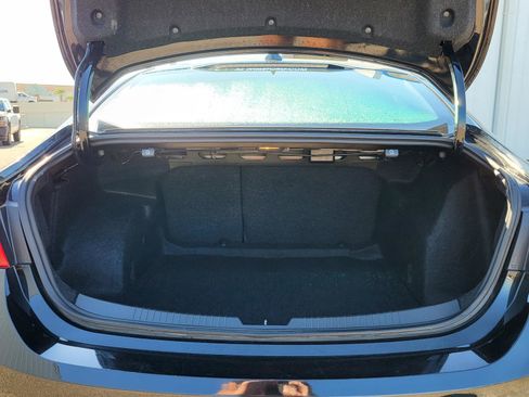 Used 2023 Chevrolet Malibu LT image 33