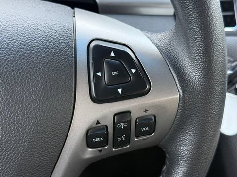 Certified 2018 Ford Taurus SEL FWD image 18