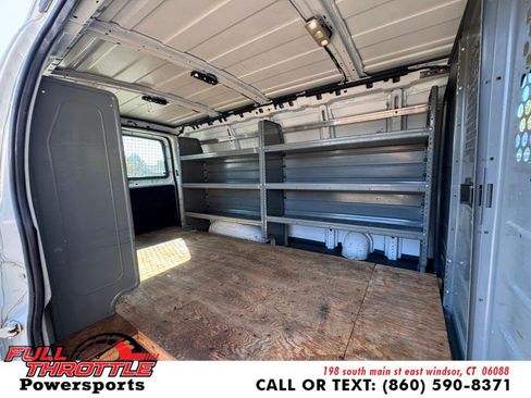 Used 2015 Chevrolet Express 3500 image 18