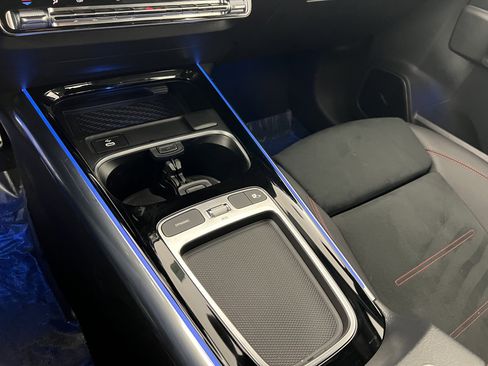 Certified 2025 Mercedes-Benz GLA 35 AMG 4MATIC image 33