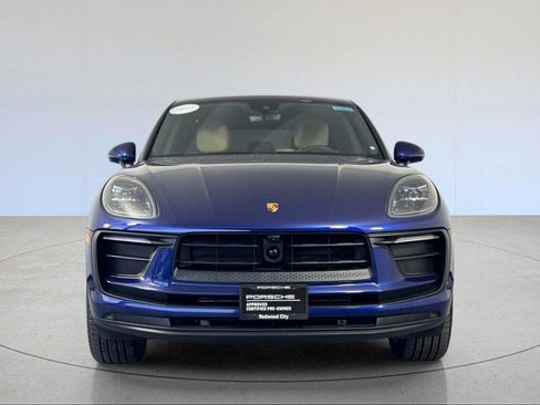 Certified 2025 Porsche Macan image 11