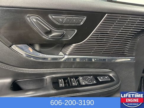 Used 2022 Lincoln Corsair AWD w/ Premium Package image 29