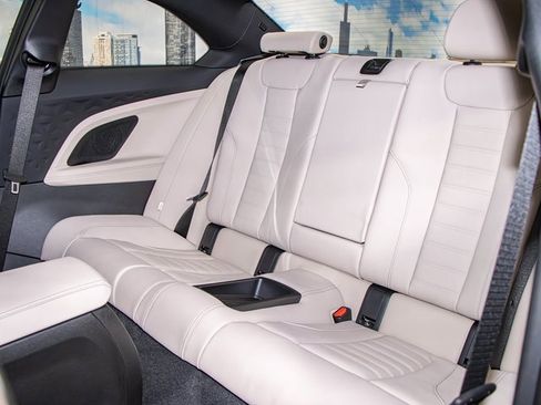 Used 2025 BMW 230i xDrive Coupe w/ Premium Package image 22