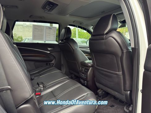 Used 2018 Acura MDX w/ Advance & Entertainment Pac FWD image 12