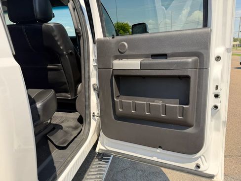 Used 2016 Ford F250 Lariat w/ Chrome Package AWD/4WD image 11