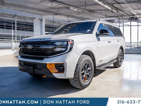 Used 2025 Ford Expedition Tremor image 31