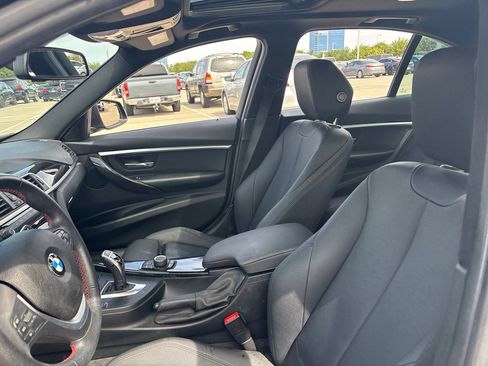Used 2017 BMW 330i Sedan RWD image 16