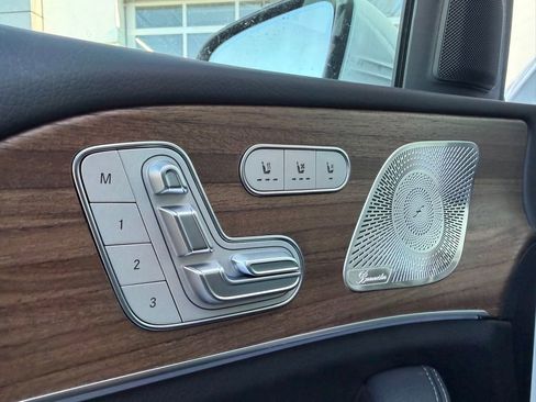 New 2026 Mercedes-Benz GLS 450 4MATIC image 25