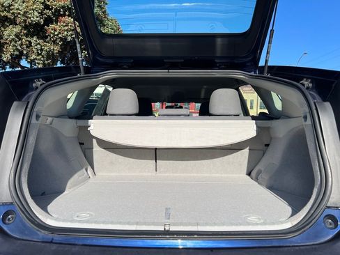 Used 2014 Toyota Prius Two image 36