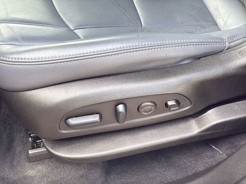 Used 2024 Buick Enclave Premium FWD image 12