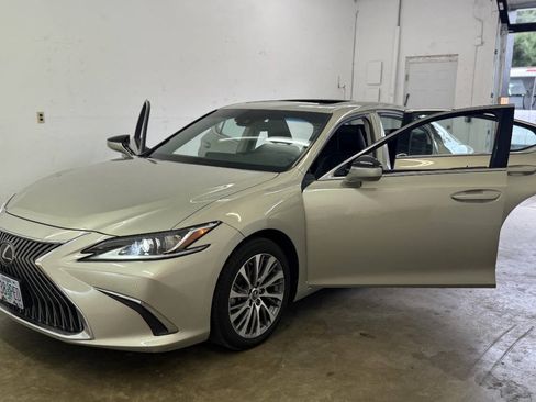 Used 2021 Lexus ES 250 w/ Premium Package AWD/4WD image 7