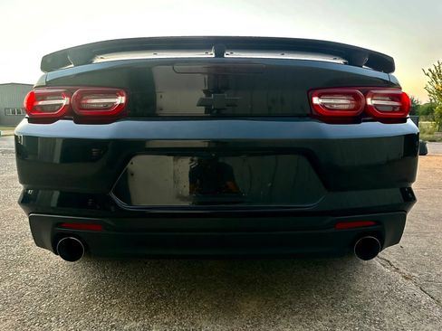 Used 2019 Chevrolet Camaro LT RWD image 10