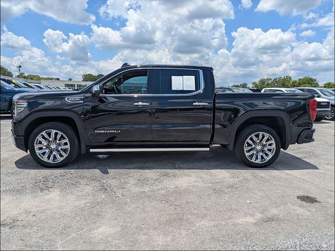 Used 2025 GMC Sierra 1500 Denali w/ Denali Reserve Package AWD/4WD image 4