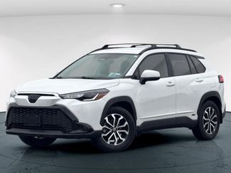 Used 2024 Toyota Corolla Cross SE video 1