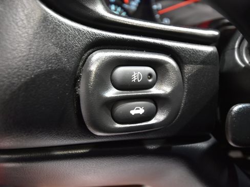 Used 2002 Chevrolet Corvette Coupe w/ Preferred Equipment Group2 image 24