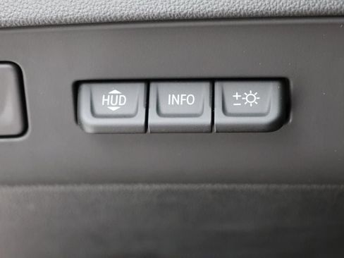 Used 2024 Buick Enclave Premium image 31